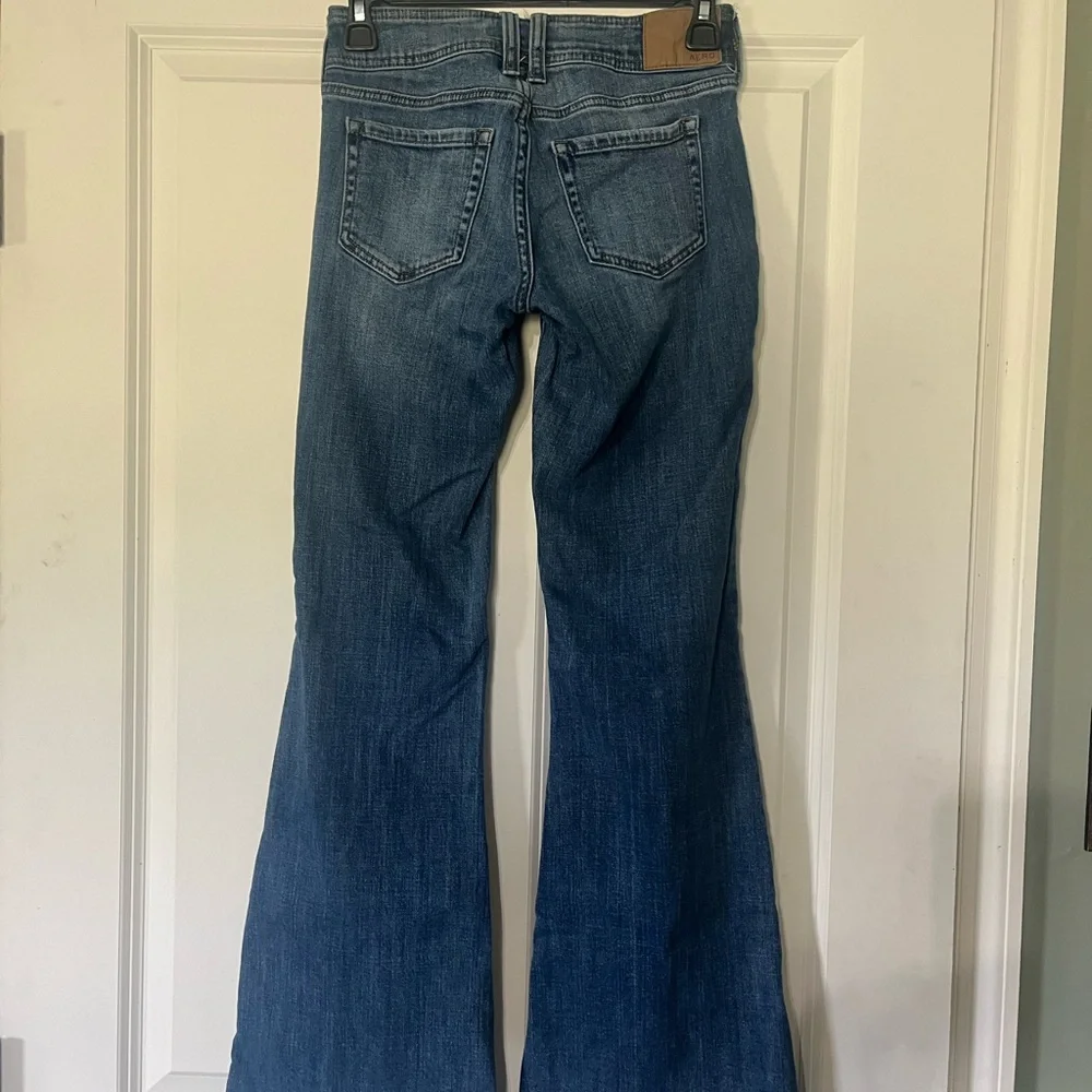 Aeropostale low rise flare - Picture 2 of 10